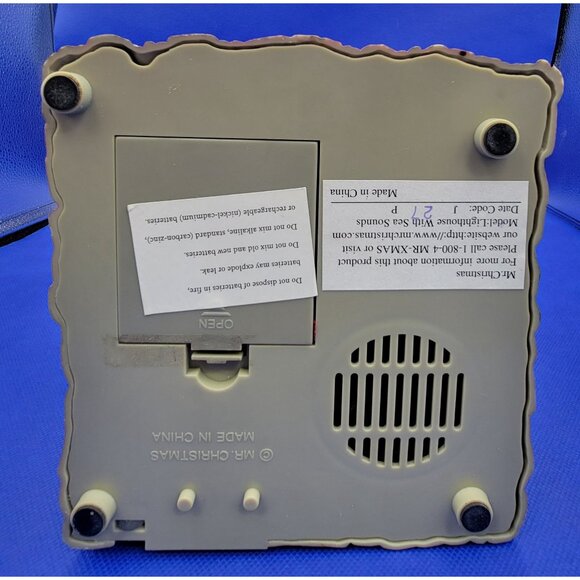 Vintage Mr. Christmas Holiday Cape Hatteras Animated Lighted Sound Lighthouse - Picture 16 of 17